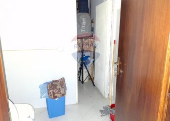 Bagno - Locale Commerciale Via Guglielmo Marconi
 
23, Carlentini - foto 12