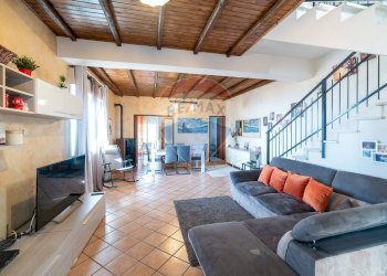 Sala da pranzo - Villa a Schiera VIA MASSERIA LOCO GRANDE
 
snc, Ragalna - foto 1