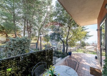 Balcone - Villa a Schiera VIA MASSERIA LOCO GRANDE
 
snc, Ragalna - foto 12