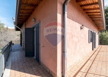 Balcone - Villa a Schiera VIA MASSERIA LOCO GRANDE
 
snc, Ragalna - foto 27