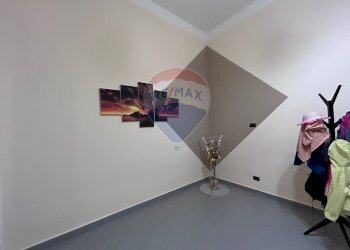 Stanza vuota - Casa semi indipendente Via Dante Alighieri
 
23, Aci Catena - foto 5