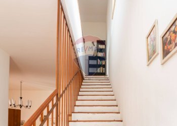 Scale - Villa Via Cavaliere Bosco
 
166, Santa Maria di Licodia - foto 27