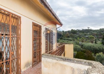 Casa all\'aperto - Villa Via Cavaliere Bosco
 
166, Santa Maria di Licodia - foto 37