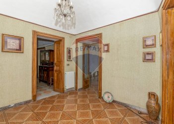 Hall / corridoio - Casa indipendente Via San Giovanni
 
59, Vizzini - foto 23