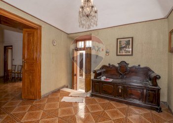 Hall / corridoio - Casa indipendente Via San Giovanni
 
59, Vizzini - foto 35