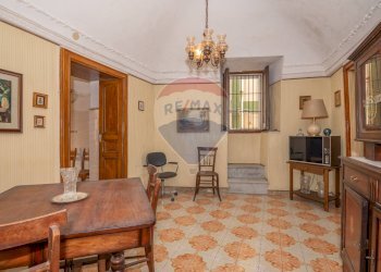 Sala da pranzo - Casa indipendente Via San Giovanni
 
59, Vizzini - foto 36