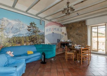 Sala da pranzo - Casa indipendente Via San Bonaventura
 
51, Caltagirone - foto 5