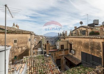 Edificio all\'aperto - Casa indipendente Via San Bonaventura
 
51, Caltagirone - foto 14
