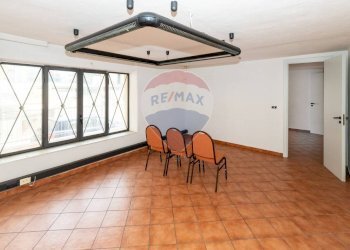Sala da pranzo - Locale Commerciale Via Ottavio Profeta
 
2, Catania - foto 6