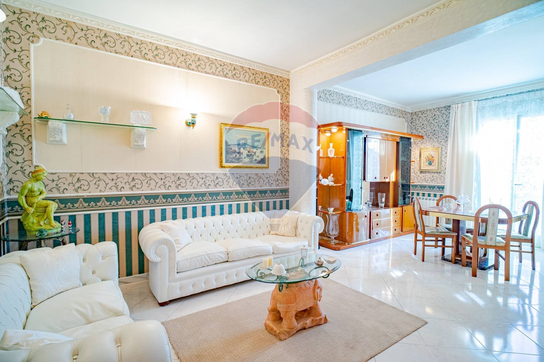 Sala da pranzo - Quadrilocale VIA DI STEFANO
 
18, Paterno - foto 1