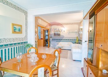 Sala da pranzo - Quadrilocale VIA DI STEFANO
 
18, Paterno - foto 7