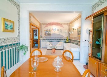 Sala da pranzo - Quadrilocale VIA DI STEFANO
 
18, Paterno - foto 8