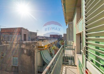 Balcone - Quadrilocale VIA DI STEFANO
 
18, Paterno - foto 10