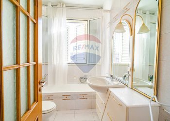 Bagno - Quadrilocale VIA DI STEFANO
 
18, Paterno - foto 18