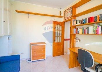 Camera / camera da letto - Quadrilocale VIA DI STEFANO
 
18, Paterno - foto 19