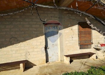 Edificio all\'aperto - Villa Contrada San Cataldo
 
snc, Caltagirone - foto 15