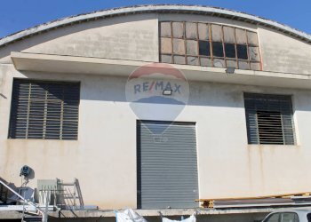 Edificio all\'aperto - Capannone Acireale - foto 5
