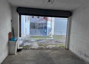 Stanza vuota - Box Via Dottor Giovanni Chiarenza
 
32, Aci Catena - foto 2