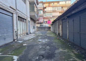 Edificio all\'aperto - Box Via Dottor Giovanni Chiarenza
 
32, Aci Catena - foto 7