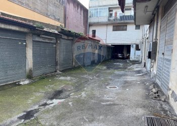 Edificio all\'aperto - Box Via Dottor Giovanni Chiarenza
 
32, Aci Catena - foto 8