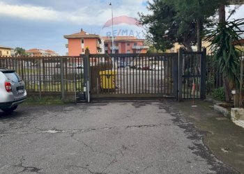 Terrazza - Box Via Generale Ameglio
 
13, Catania - foto 16