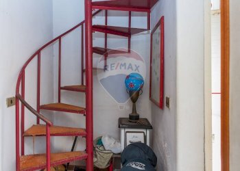 Scale - Villa Via Leonardo Sciascia
 
28, Misterbianco - foto 21