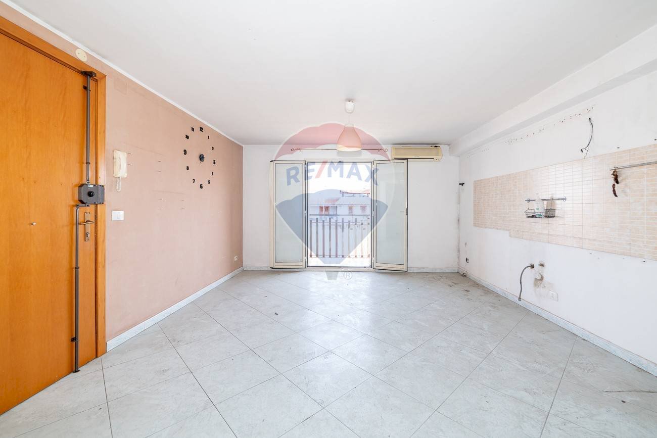 Stanza vuota - Bilocale Via Rosolino Pilo
 
1, Motta Sant'Anastasia - foto 3