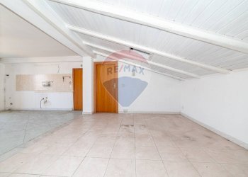 Stanza vuota - Bilocale Via Rosolino Pilo
 
1, Motta Sant'Anastasia - foto 7