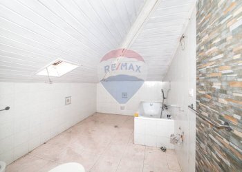 Bagno - Bilocale Via Rosolino Pilo
 
1, Motta Sant'Anastasia - foto 10