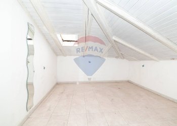 Stanza vuota - Bilocale Via Rosolino Pilo
 
1, Motta Sant'Anastasia - foto 12