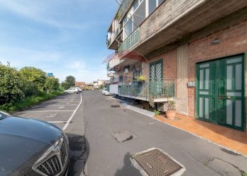 Edificio all\'aperto - Bilocale Via Rosolino Pilo
 
1, Motta Sant'Anastasia - foto 25