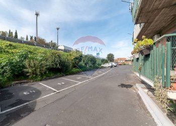 Edificio all\'aperto - Bilocale Via Rosolino Pilo
 
1, Motta Sant'Anastasia - foto 27