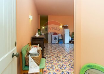 Lavanderia - Appartamento Via Livorno
 
125, Aci Castello - foto 8