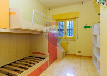 Camera / camera da letto - Appartamento Via Livorno
 
125, Aci Castello - foto 13