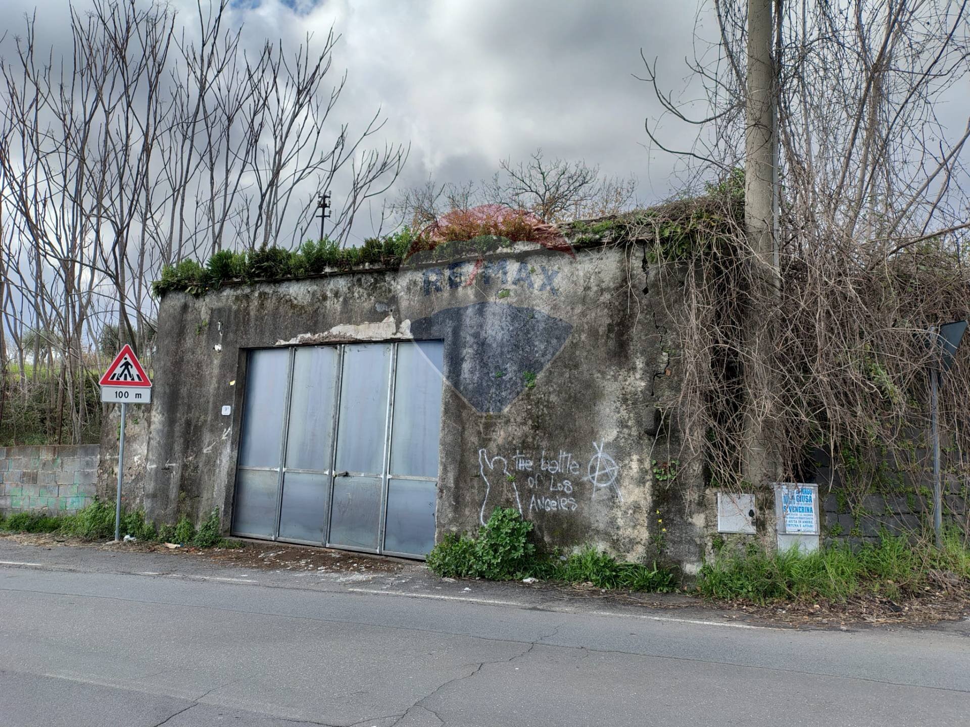 Casa all\'aperto - Magazzino Via Paracquara
 
9, Zafferana Etnea - foto 1