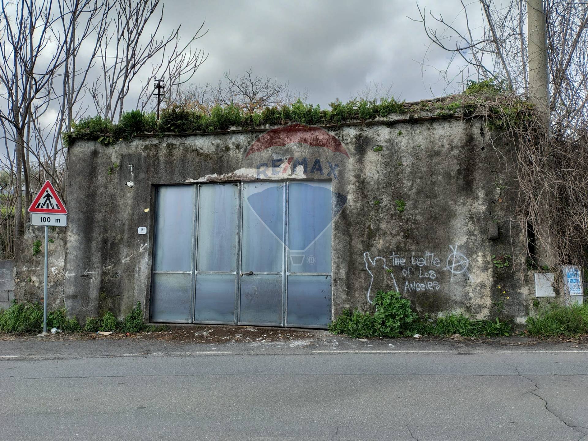 Casa all\'aperto - Magazzino Via Paracquara
 
9, Zafferana Etnea - foto 3