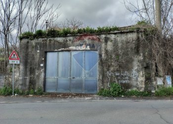 Casa all\'aperto - Magazzino Via Paracquara
 
9, Zafferana Etnea - foto 3