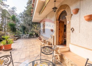 Terrazza - Villa Via Degli Oleandri
 
3/a, Caltagirone - foto 3