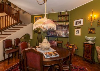 Sala da pranzo - Villa Via Degli Oleandri
 
3/a, Caltagirone - foto 9