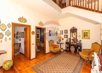 Soggiorno - Villa Via Degli Oleandri
 
3/a, Caltagirone - foto 11