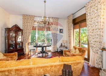 Soggiorno - Villa Via Degli Oleandri
 
3/a, Caltagirone - foto 13