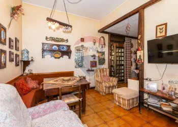 Sala da pranzo - Villa Via Degli Oleandri
 
3/a, Caltagirone - foto 18