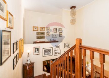 Scale - Villa Via Degli Oleandri
 
3/a, Caltagirone - foto 31