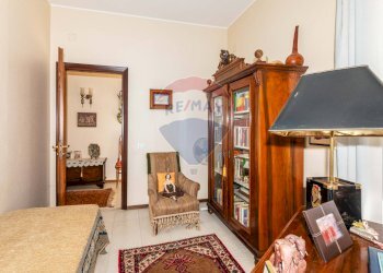 Camera / camera da letto - Villa Via Degli Oleandri
 
3/a, Caltagirone - foto 40