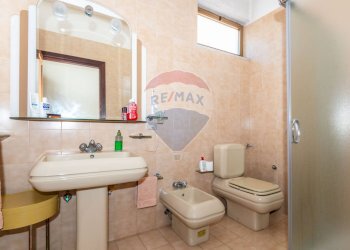 Bagno - Villa Via Degli Oleandri
 
3/a, Caltagirone - foto 41