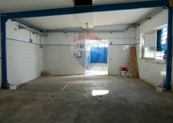 Parcheggio - Locale Commerciale via Venezia
 
2, Sant'Agata Li Battiati - foto 4