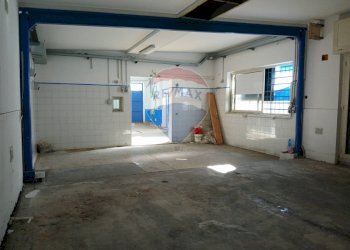 Parcheggio - Locale Commerciale via Venezia
 
2, Sant'Agata Li Battiati - foto 6