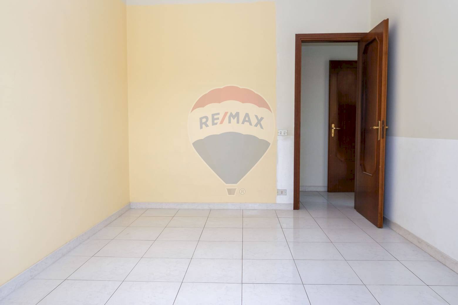 Stanza vuota - Appartamento Via delle Medaglie d'oro
 
70, Catania - foto 3