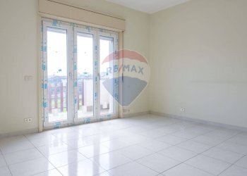 Stanza vuota - Appartamento Via delle Medaglie d'oro
 
70, Catania - foto 6