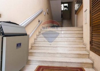 Scale - Appartamento Via delle Medaglie d'oro
 
70, Catania - foto 18